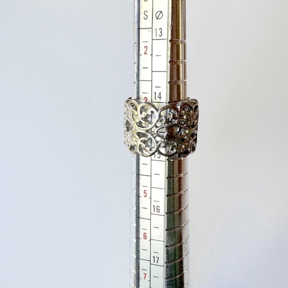 Filagree Ring Size 3 1/2 Vintage Silver Swirls - Picture 4 of 7